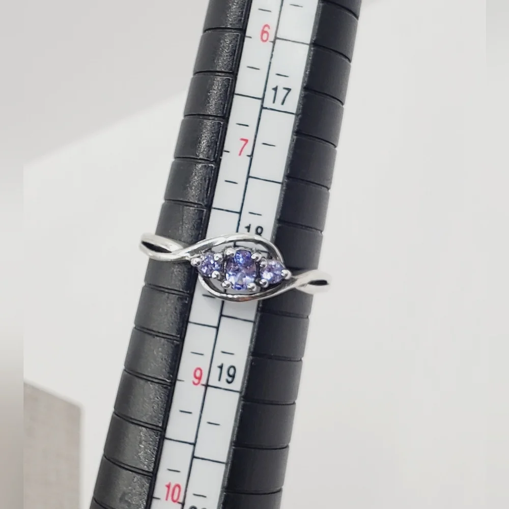 Genuine Oval & Round Tanzanite 925 Sterling Silver Three Stone Dainty Twist Ring